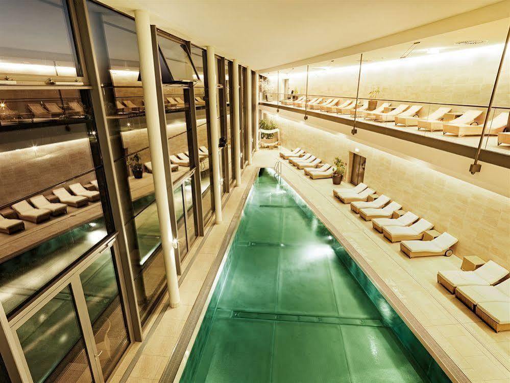 Therme Laa - Hotel & Silent Spa ลาอันเดอร์ธายา ภายนอก รูปภาพ