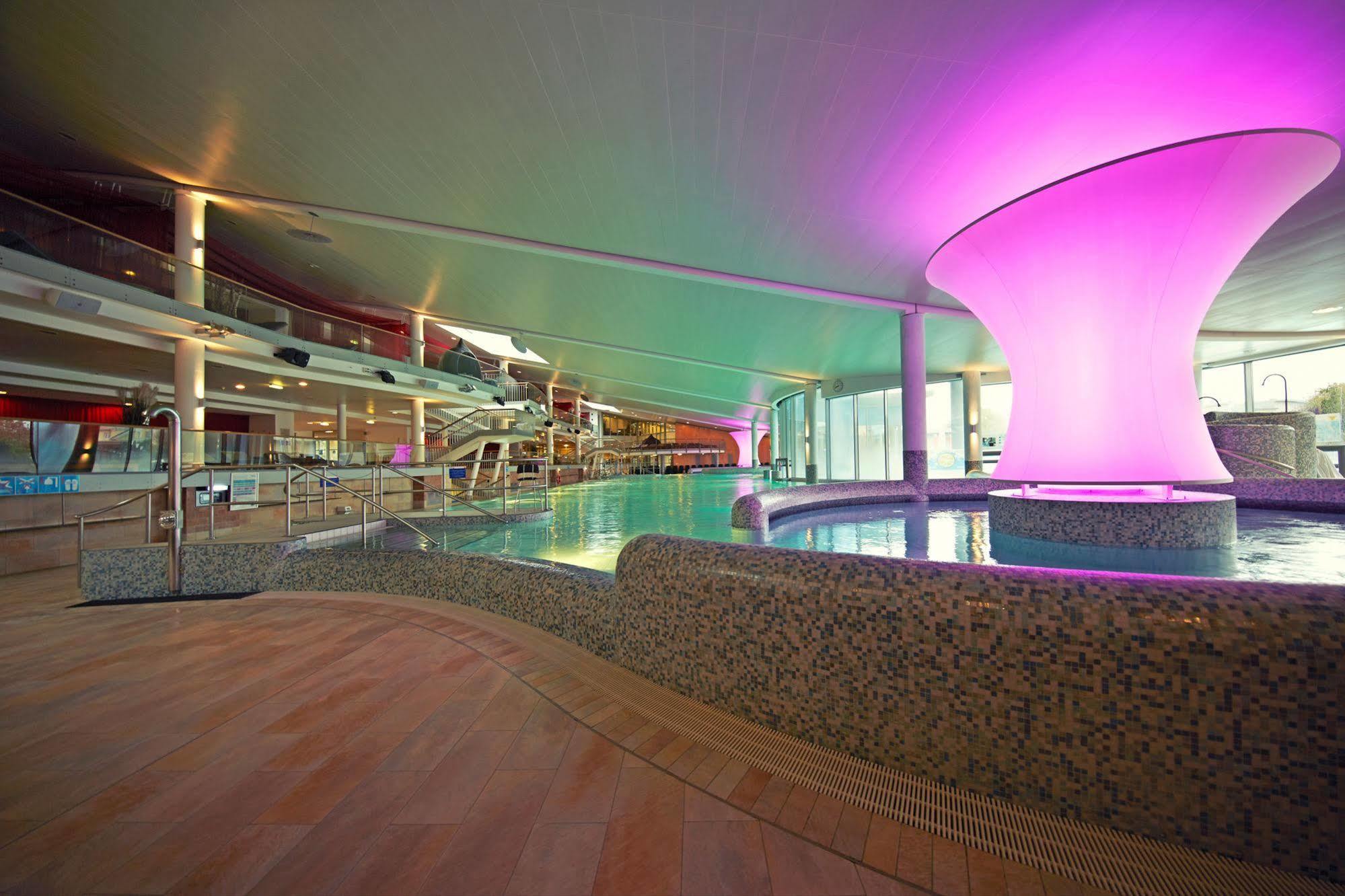 Therme Laa - Hotel & Silent Spa ลาอันเดอร์ธายา ภายนอก รูปภาพ